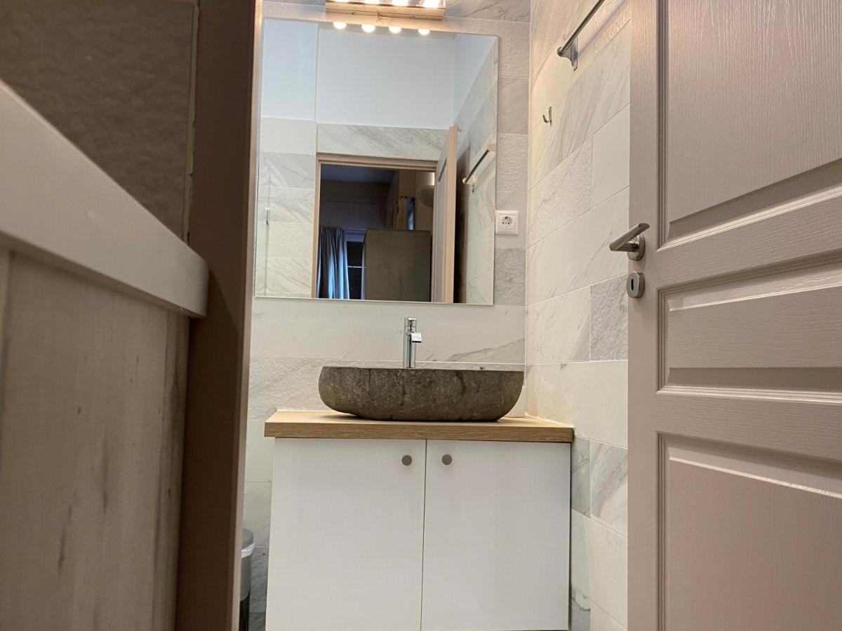 Acropolis #11 Apartment @Museum And Metro By Ermoufashionsuites 아테네 외부 사진